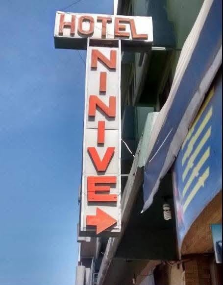 Letrero Hotel Ninive