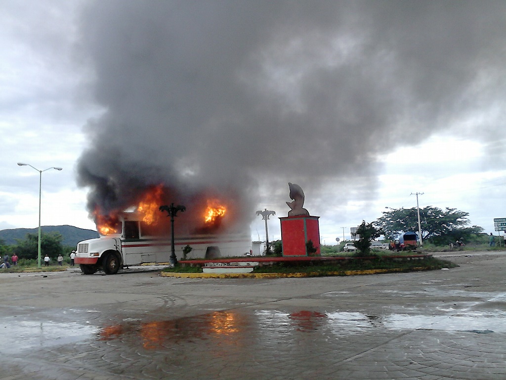 Continúa la violencia e ingobernabilidad en San Dionisio del Mar
