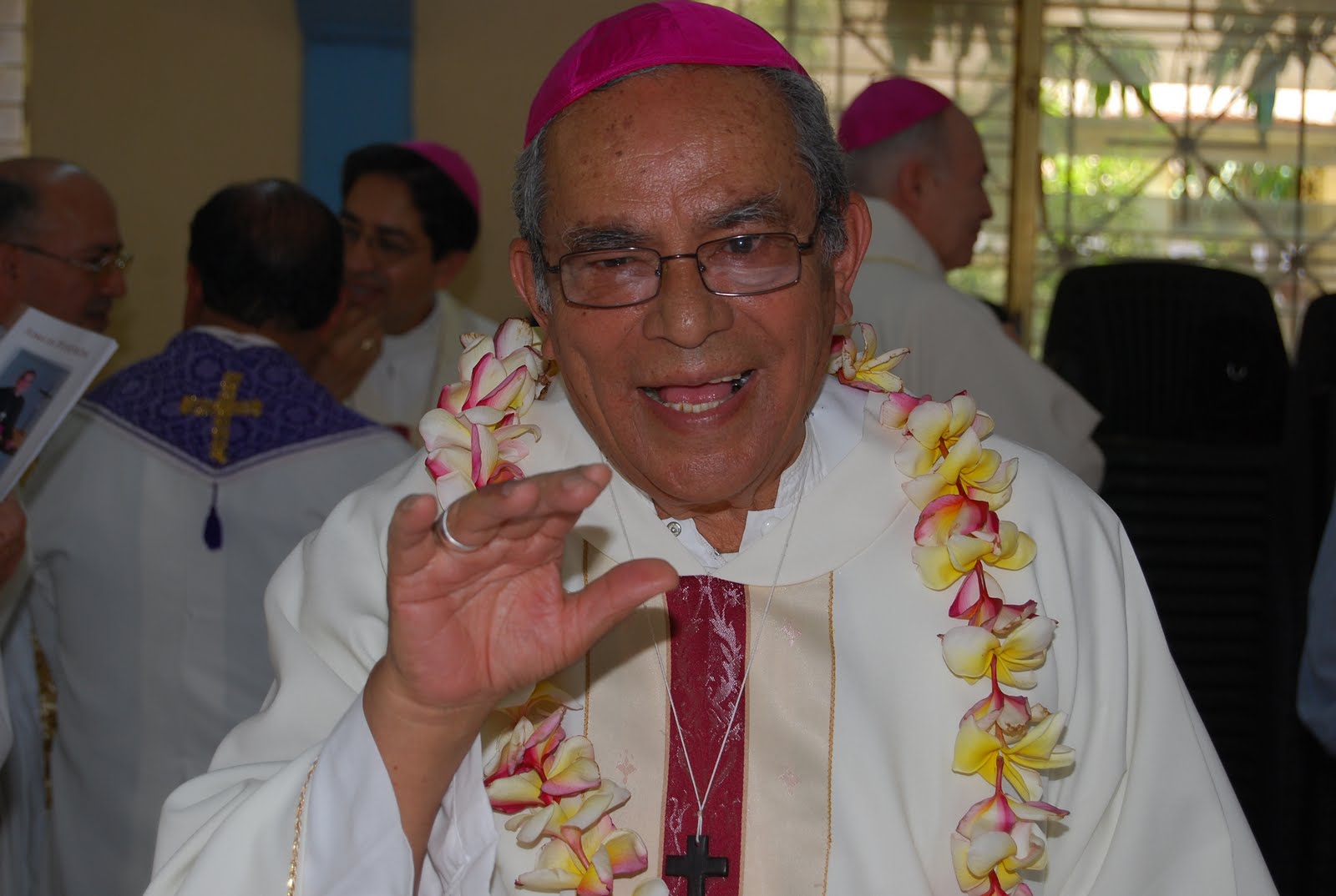 La Iglesia Católica encubre curas pederastas y «les corta la cabeza» a los que incumplen con el celibato