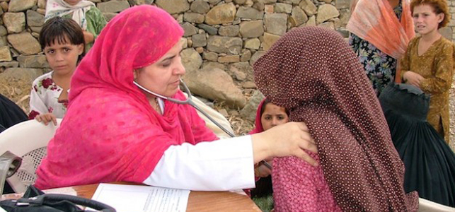 Desplazamiento forzado de mujeres embarazadas en Pakistán