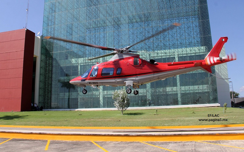 Los gobernadores llegaron en helicóptero. Foto: EF/LAC, pagina3.mx