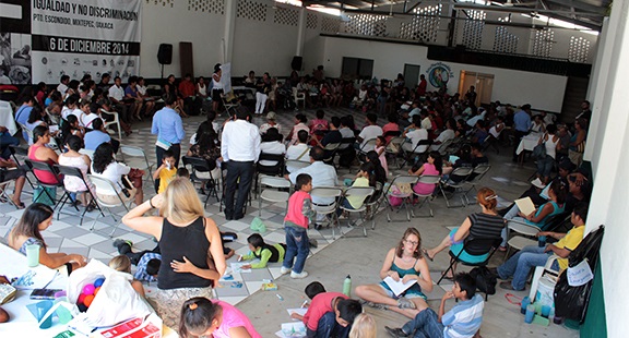 Denuncian en foro regional que igualdad se establece en el papel, pero no en los hechos