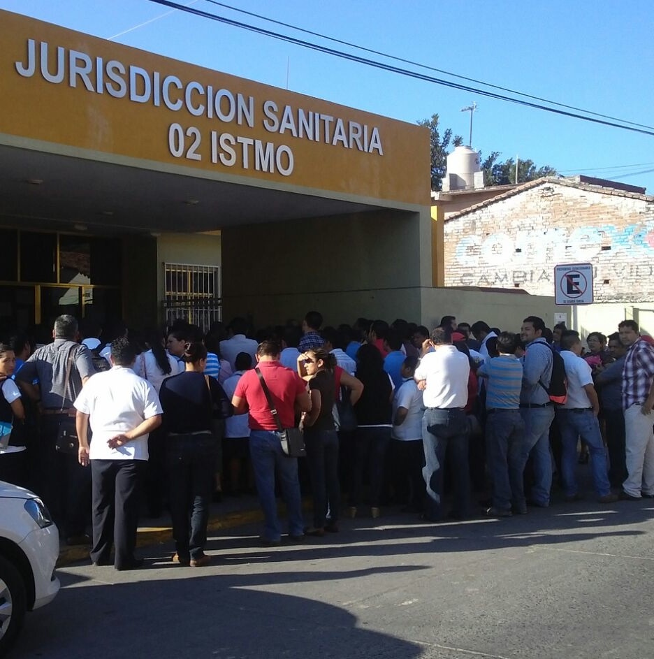 Paran labores trabajadores del Sector Salud en el Istmo