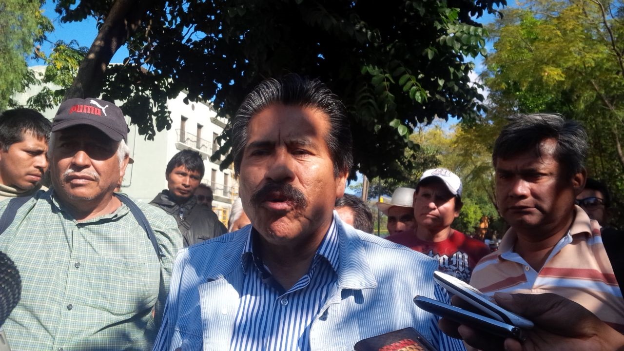 FALP exige con marcha obras para comunidades