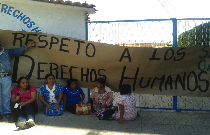 Las llaman “Judas” y “traidoras” por defender sus derechos políticos