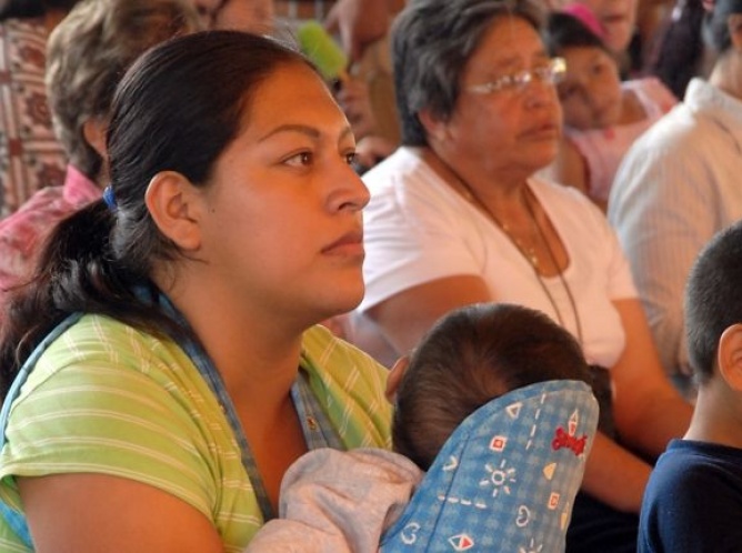 Gobierno de Xoxo brinda apoyo a Jefas de Familia