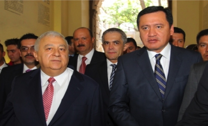 SEP y Segob alimentan conflicto magisterial; “dan todo a la CNTE”