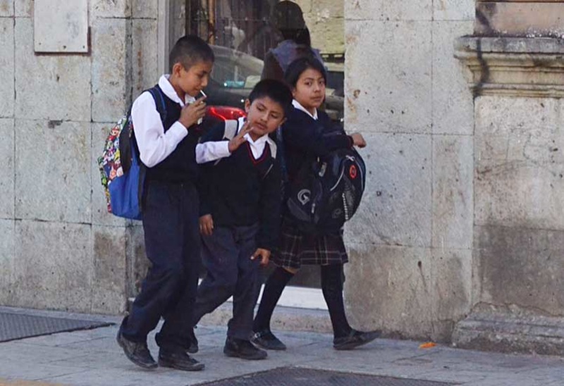 Caminito de la escuela… apurándose a llegar
