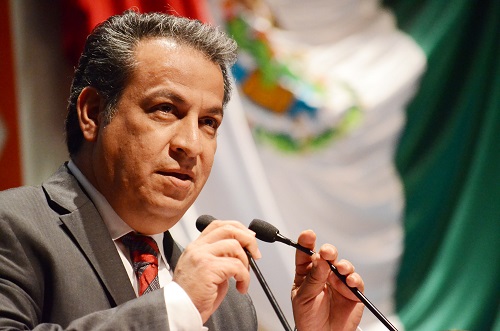 Solicita diputado Gerardo Henestroza adiciones a la Ley de Obras Públicas del Estado