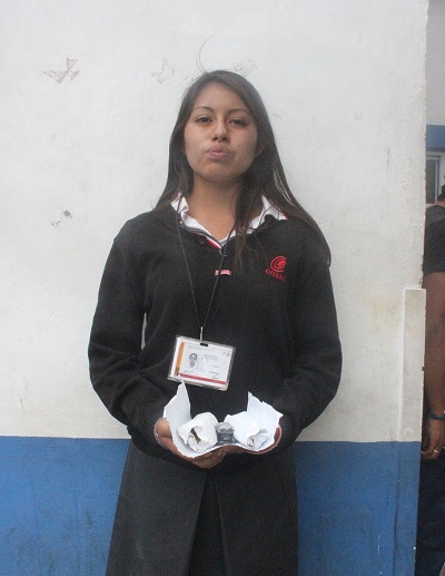 Detiene Policía Municipal a mujer con envoltorios de hierba seca