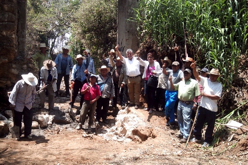 Campesinos de Cuilapam se suman a campaña de Othón Cuevas