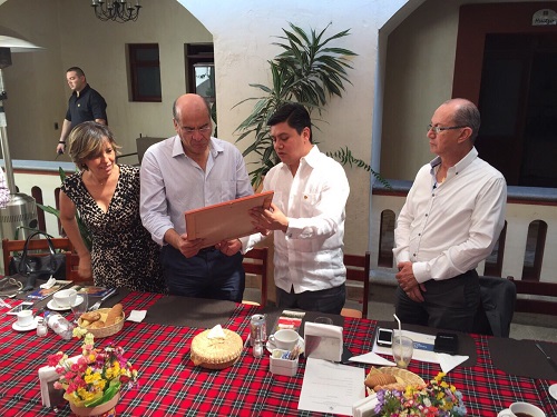 Reconocen empresarios al Municipio de Oaxaca de Juárez por la permanente promoción turística de la capital