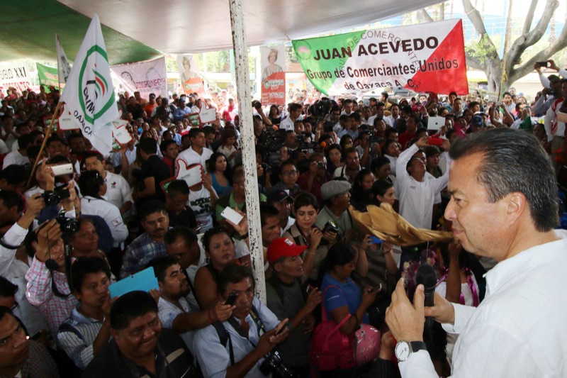 En Oaxaca necesitamos gente comprometida con segunda parte del sexenio de EPN: Camacho