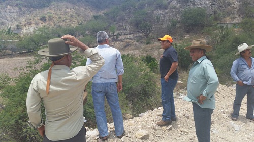 Diputado Jefté Méndez realiza recorrido por obras de infraestructura social