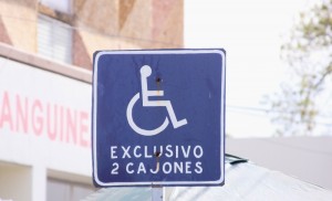 aviso autos discapacitados