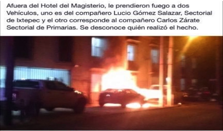 Desalojan a maestros al incendiar dos vehículos frente al Hotel Magisterial