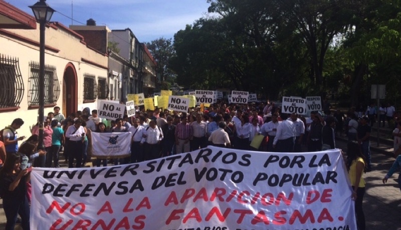 En Defensa del Voto marchan Francisco Martínez Neri y Carol Antonio Altamirano