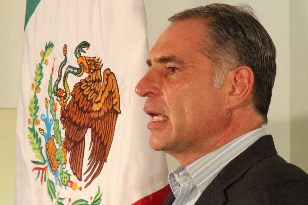 Exhorta Gabino Cué a votar para fortalecer la democracia  participativa