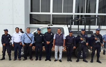 Entrega SSPO armamento a 12 fuerzas municipales de seguridad pública de la entidad