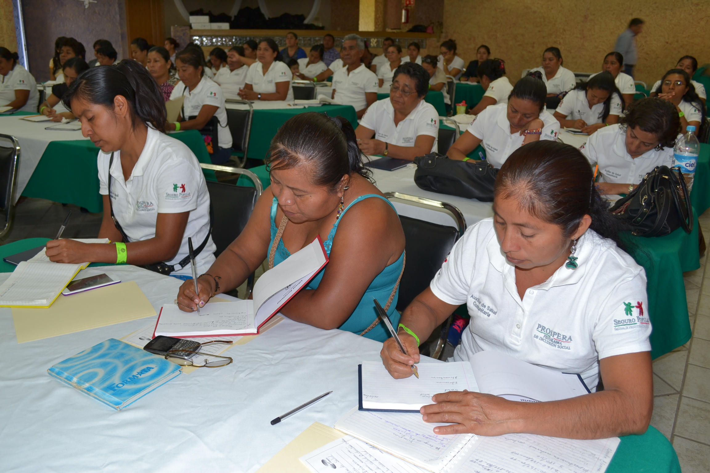 Auxiliares de la salud en el Istmo de Tehuantepec reciben capacitación para mejorar calidad de atención