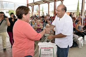 A través del programa “Apoyos Alimenticios a adultos mayores y madres Solteras» beneficiará Municipio a casi 4 mil personas