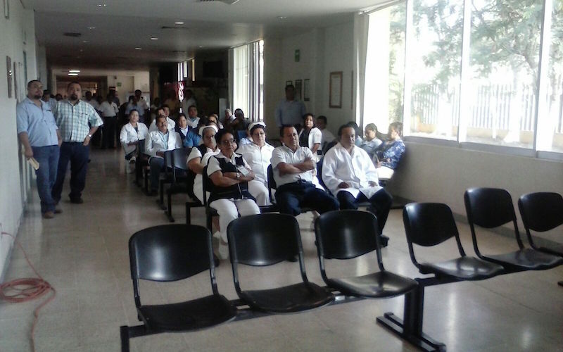 Tras 2 meses de paro, hospital general de Juchitán reabre sus puertas; pacientes costearán medicamentos