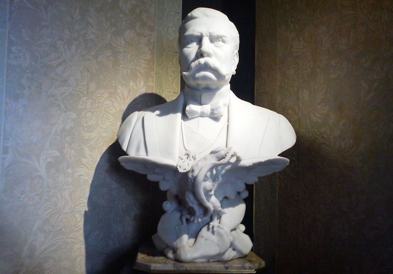Los restos de Porfirio Díaz no están en París, sino en la Basílica de La Soledad
