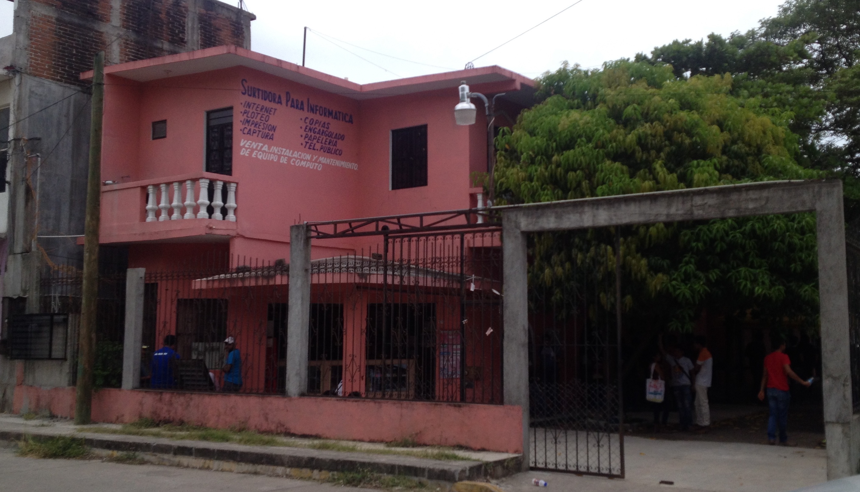 Por paro laboral de 3 meses, estudiantes del ITI son evaluados en casas particulares o negocios