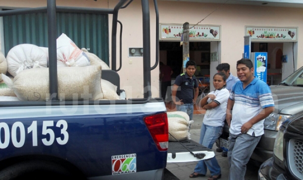 Usan en Cuicatlán patrulla recién donada por el gobierno estatal para negocios personales
