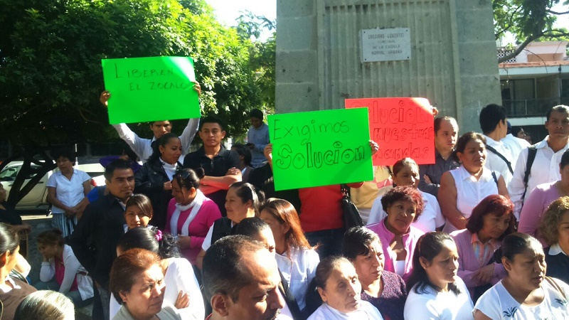 Piden trabajadores afectados del centro histórico, retiro de ambulantes