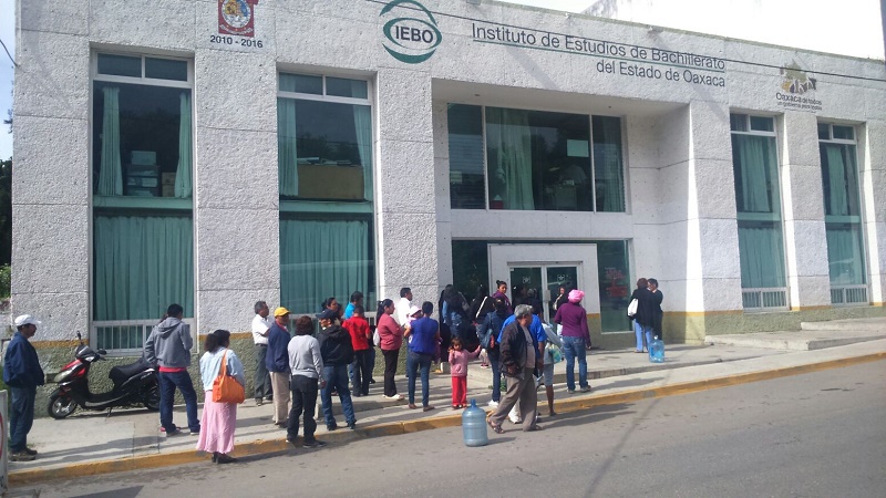 Piden restitución de directora del IEBO en Ixtlahuaca