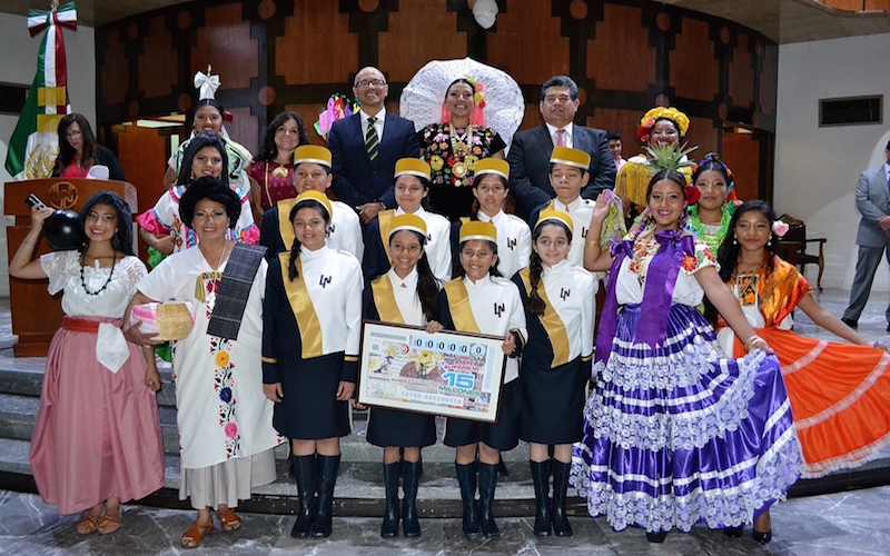 Distingue la Lotería Nacional a la Guelaguetza con su Sorteo Superior