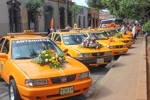 Participa Municipio en festejos del Día del Taxista oaxaqueño