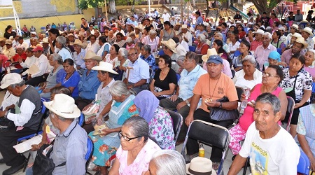 Xoxo Reitera su apoyo a Adultos Mayores