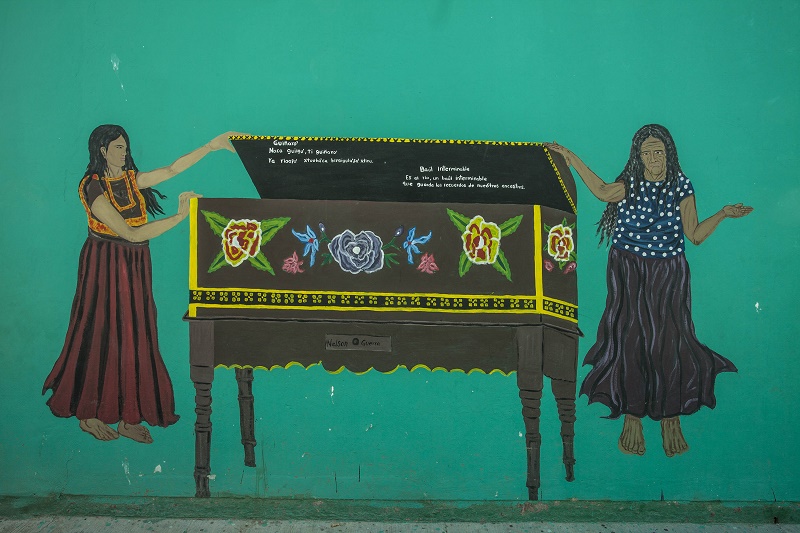 En escuela promueven las tradiciones zapotecas a través del arte