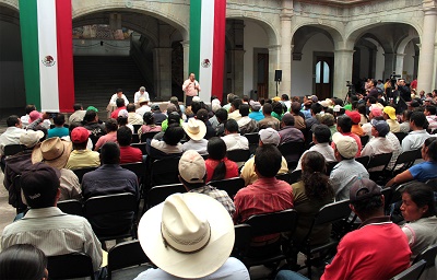 Gobierno de Oaxaca atiende planteamientos de la Asamblea de los Pueblos Indígenas