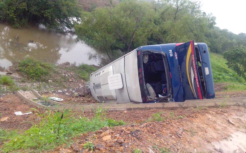 Van 29 volcaduras por fuertes vientos en el Istmo; Protección Civil exhorta a atender recomendaciones