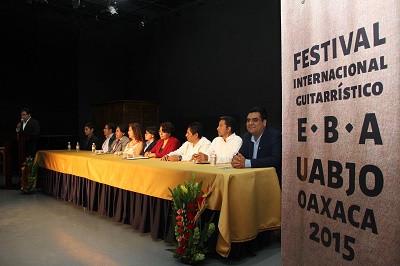 La Escuela de Bellas Artes inaugura 1er Festival Internacional Guitarrístico EBAUABJO