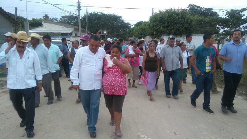Banderazo de pavimentaciones en Santiago Ixtaltepec