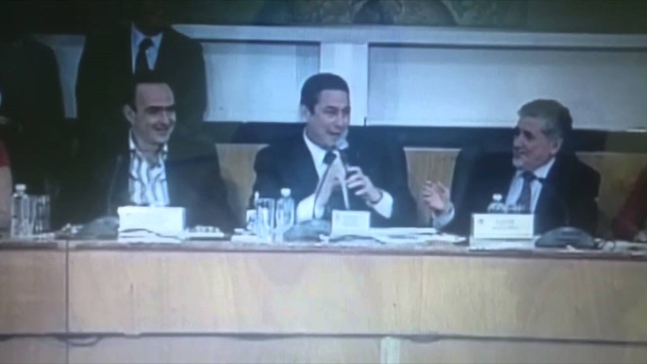 «La costumbre es más fuerte que el amor»: Estefan Garfias se presenta como diputado del PRI