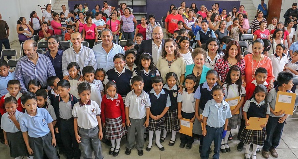 Respalda Ayuntamiento a la niñez de escasos recursos para que concluya su educación primaria