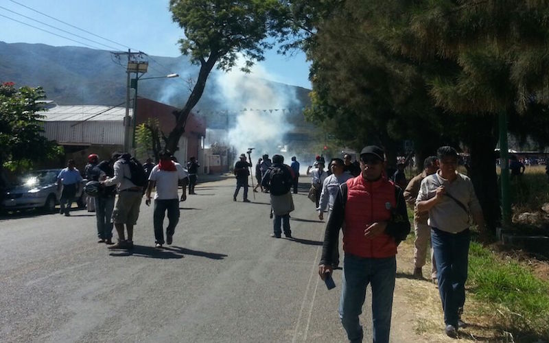 Examen de evaluación «sin incidentes»: Gobierno, y a 500 metros, el enfrentamiento