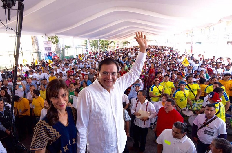 Tengo los pantalones bien puestos; vamos rescatar a Oaxaca de gobernantes saqueadores, dice Robles Montoya