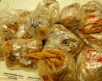 Los tamales venían envueltos en bolsas de plástico. (Foto: CBP/ Cortesía)