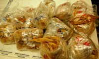 Mexicano cruza a EU con 450 tamales; lo multan con 1,000 dls y se los decomisan