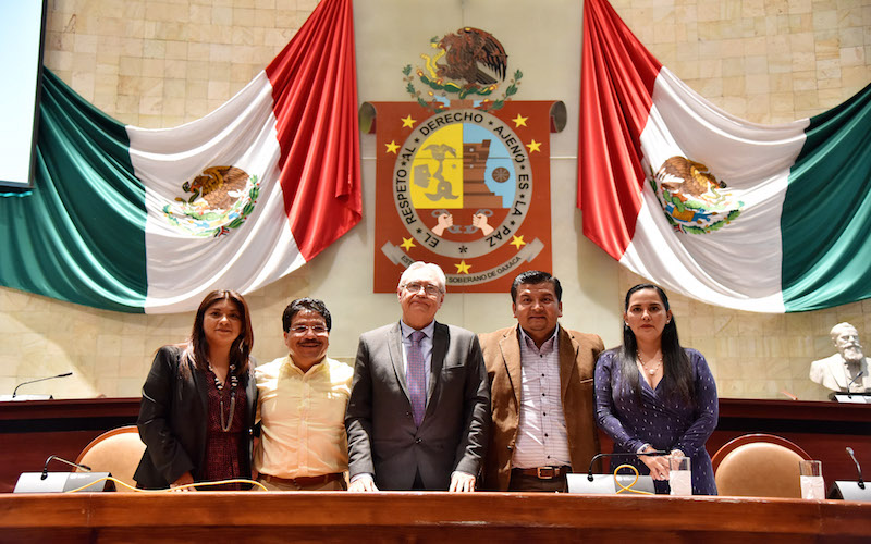 Con Tenorio, SSO inmerso en escándalos de corrupción: PAN; Cué falló al pueblo en Salud: PRI