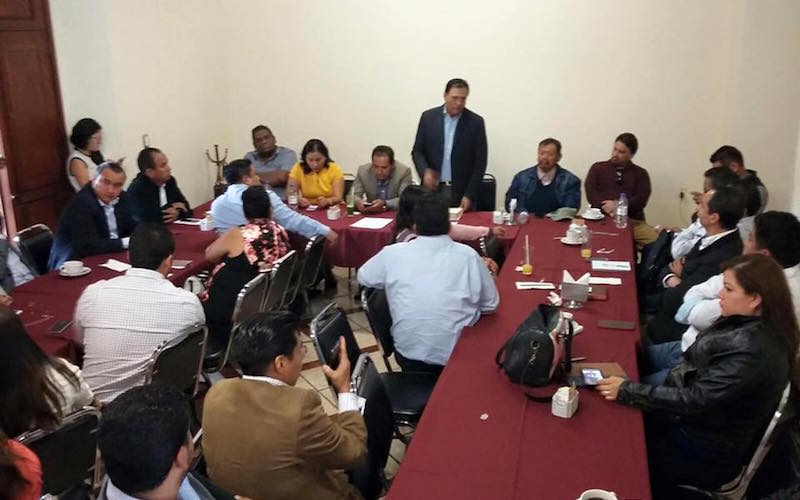 Robles Montoya, único precandidato a gobernador del PUP