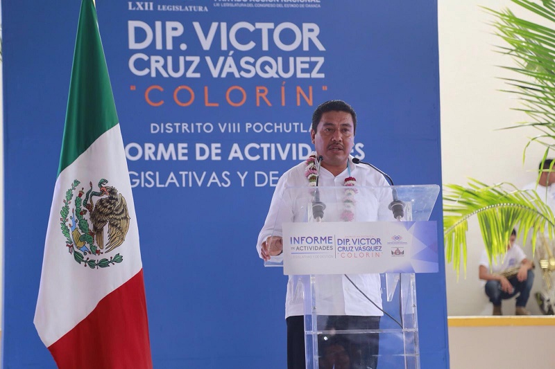 Mi compromiso es seguir trabajando por el desarrollo de mi región: Víctor Cruz