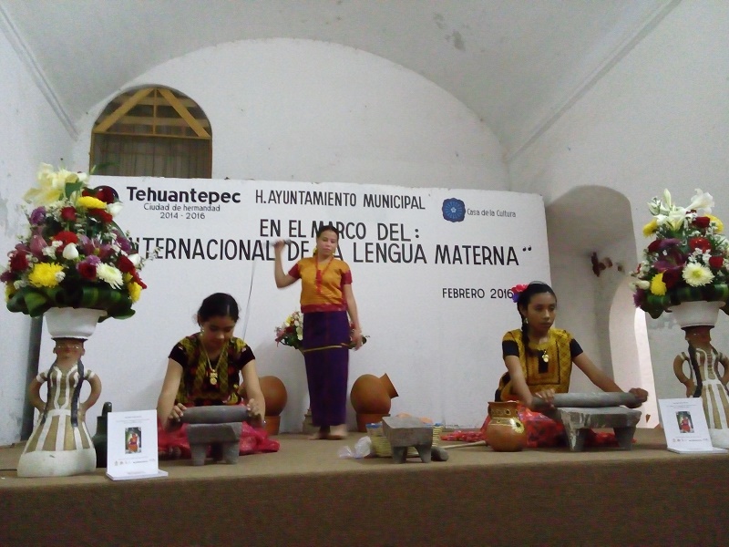 Celebra Casa de Cultura de Tehuantepec “Día Internacional de la Lengua Materna”
