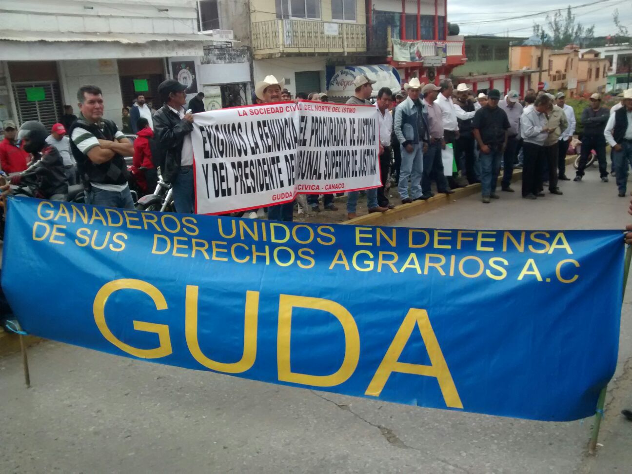 Marchan en Matías Romero contra la inseguridad